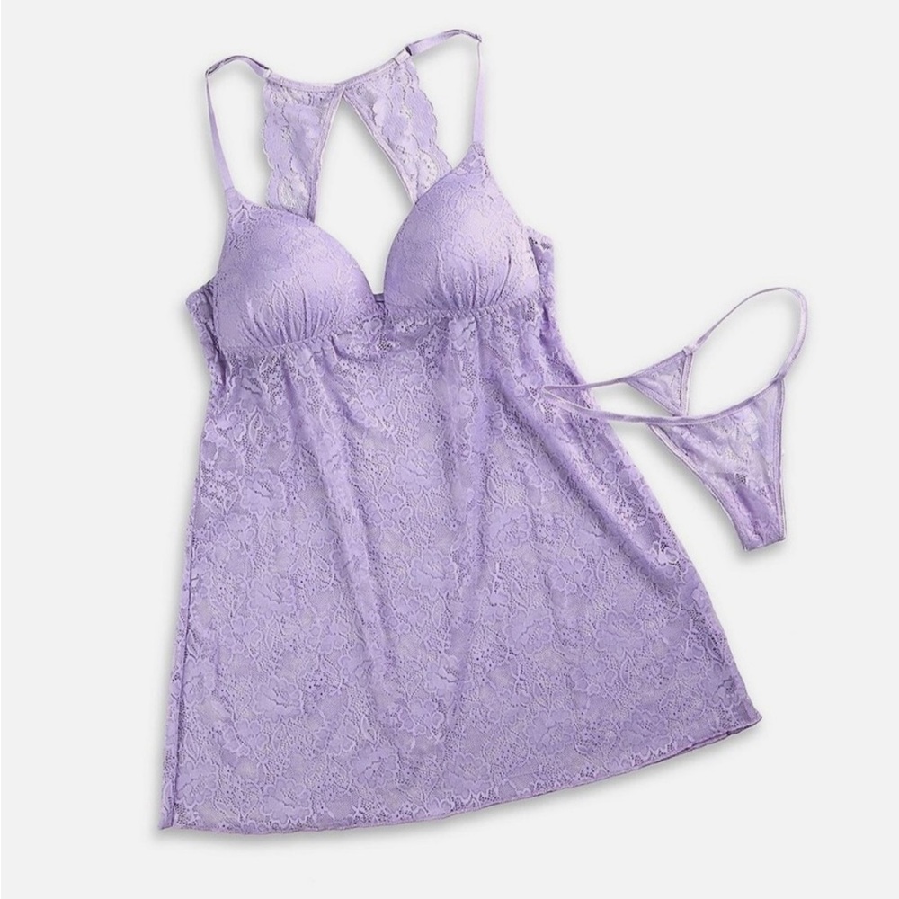 NEW Lilac+London 2 Piece Set Lace Molded Cup Chemise & Thong in Shy Lavender